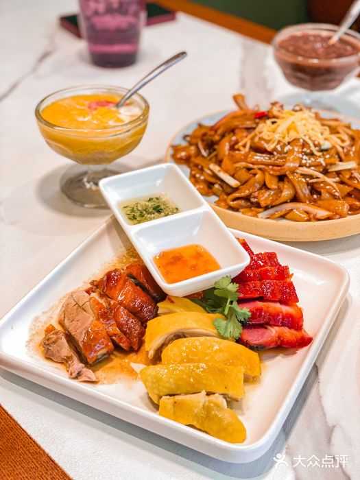 鹅冠港式茶餐厅(来福士店)烧味三拼图片