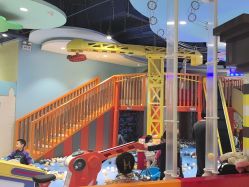 -MELAND CLUB亲子乐园•派对(虹桥万象城店)