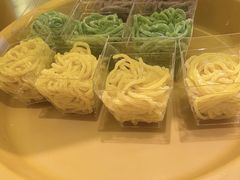 -龍歌自助小火锅(市南金茂湾店)