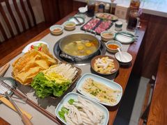 -四点金粥底火锅(沂州里店)