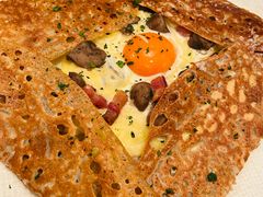 鸡蛋蘑菇熏肉荞麦可丽饼-RAC BAR(安福路店)