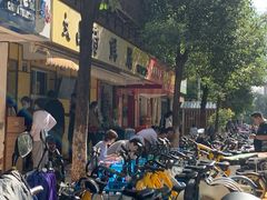 -文山荷鲜居(翠湖店)