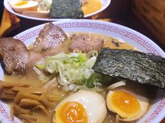 黑麻油豚骨拉面-老龙亭拉面店
