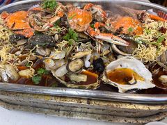 -老东镇啤酒屋海鲜加工·蒸汽海鲜·海鲜烧烤(台东店)