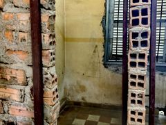 -吐斯廉屠杀博物馆