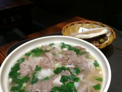 -遵义虾子张六羊肉粉(地王店)