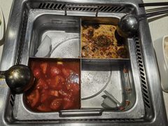 -海底捞火锅鲜切牛肉主题店(长寿路店)