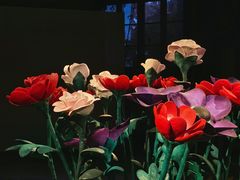 -Nathalie Djurberg与Hans Berg“牛皮纸包裹的月亮”-Prada荣宅当季展览