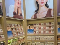 -moody彩瞳(环宇城店)