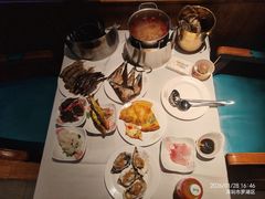 -领鲜活海鲜榴莲自助火锅(东门店)