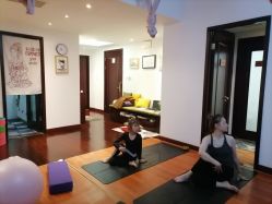 -Yvon yoga 瑜伽·精准体态管理中心