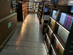 -新华书店(新街口旗舰店)