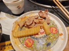 -沸炉重庆老火锅(军事博物馆店)