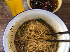 -东三里屯豌杂面