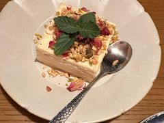 娜帕里勇-那时新疆·若羌(经纬汇店)