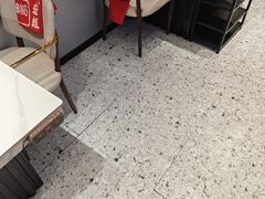-宏姐串串香(征仪路店)