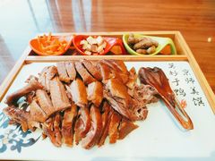 金牌小麻鸭-有红鸡毛店·川菜(建设路店)