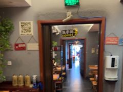 -万记麻辣烫国展总店