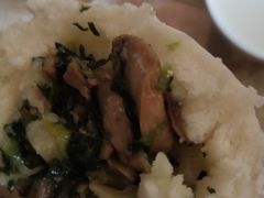 -白玉兰食品甜凤店(合生汇店)