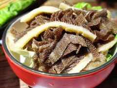 -虾弄弄海派小龙虾·牛羊蝎子火锅