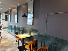 -豪享来中西餐厅(延安东路店)