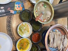 -哈啾嗨·蒙文化主题餐厅(京汉新城店)