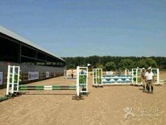 -月河湾马术俱乐部(朝阳店)