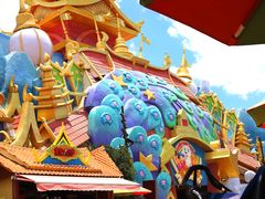 -七彩云南欢乐世界