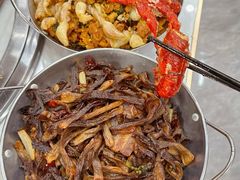 -丹水桥地锅鱼·翘嘴鲌·地方特色全鱼宴(丹江口大坝店)