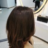 很久没有做头发了，上一次烫头发后变得太干燥了