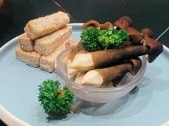 -半岛翡丽海鲜自助餐厅(观风亭店)