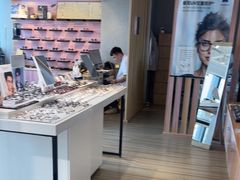-瑞司视光眼镜·蔡司战略合作眼镜店(新街口店)