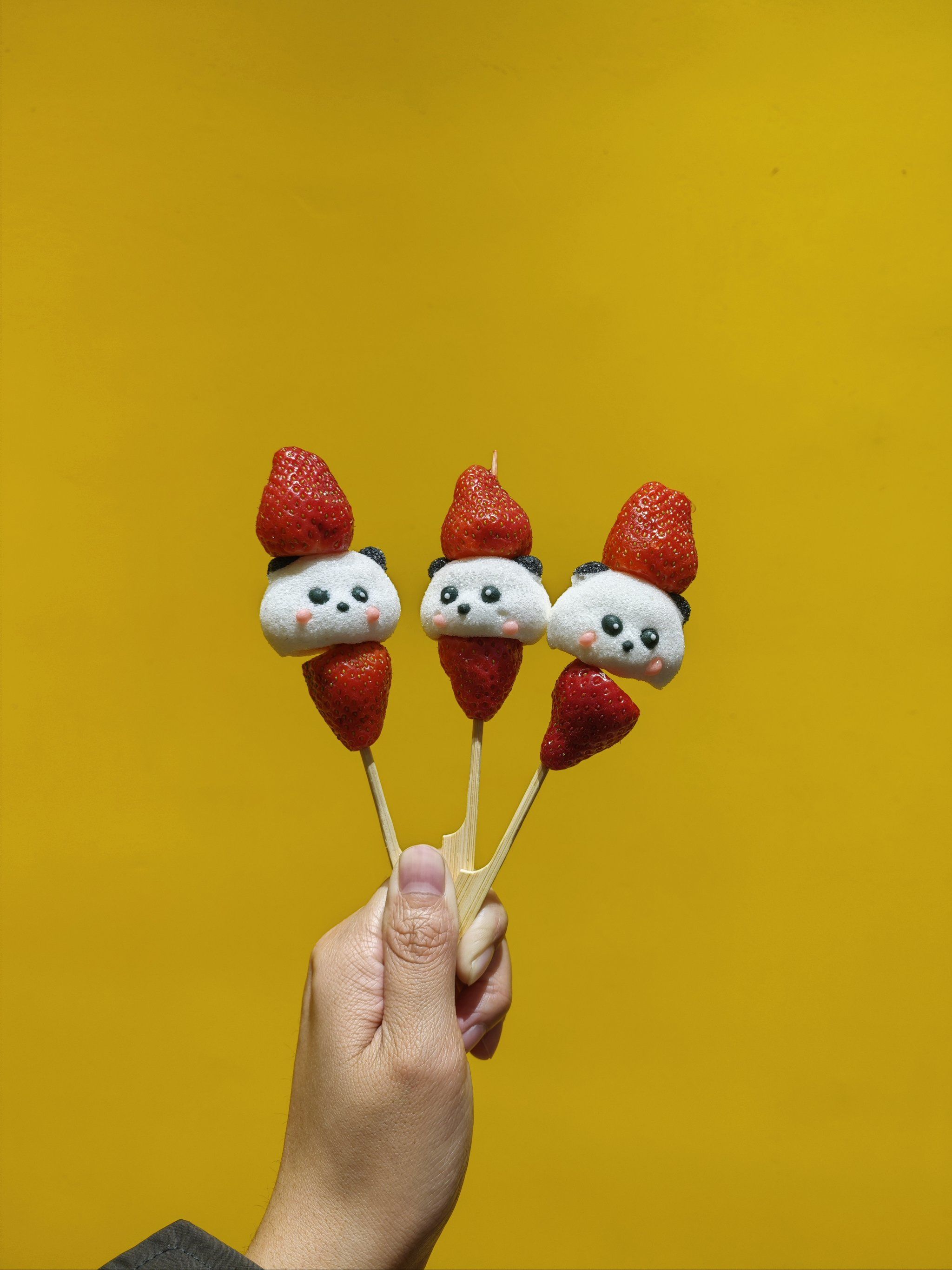 蓝月堂的免费草莓棉花糖🍓