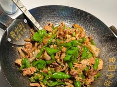 -费大厨辣椒炒肉(高铁吾悦广场店)