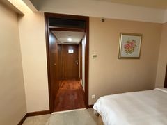 -汕尾巴黎半岛酒店