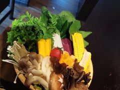 -湊湊火锅·茶憩(新中关购物中心店)