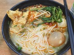 -螺小胖柳州螺蛳粉(钟楼总店)