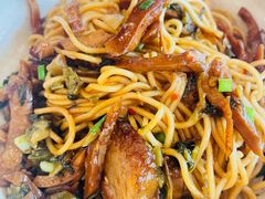 -佬钱湾仔(衣裳街店)