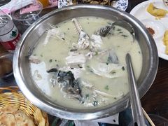 -雪湖煜辰鱼头老店(雪野湖店)