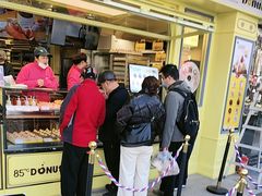 -85度C(生甜甜圈研究工坊·上海平凉店)