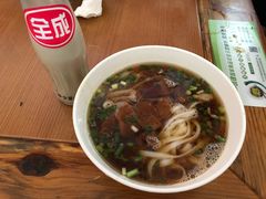 -矮子粉店1985·长沙米粉(湘春路店)