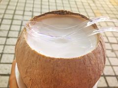 -椰爺爺·椰子冻砵仔糕