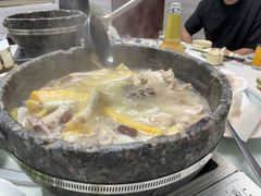 菌王椰子鸡-墨脱石锅椰子鸡•香草鸭•东山羊(大东海店)