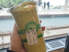 牛油果芒果-花姨·老电影院果汁冰(88号店)