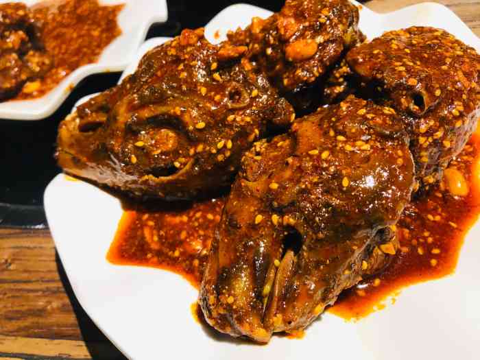 老号尤兔头(西川店)-"尤兔头算是在都江堰远近闻名的兔头店了,到.