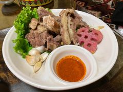 手抓羊肉-吉祥圣雪藏餐