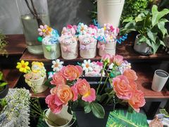 -何兮花店·气球派对鲜花店(马桥银春路万科城店)