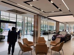 -上海宝宁宝马4S店