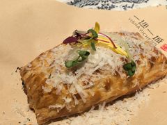 榴莲芝土酥皮惠灵顿-一沙一城·岩烤牛扒(深圳首店)