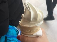 甜筒-麦当劳(哈西万达店)